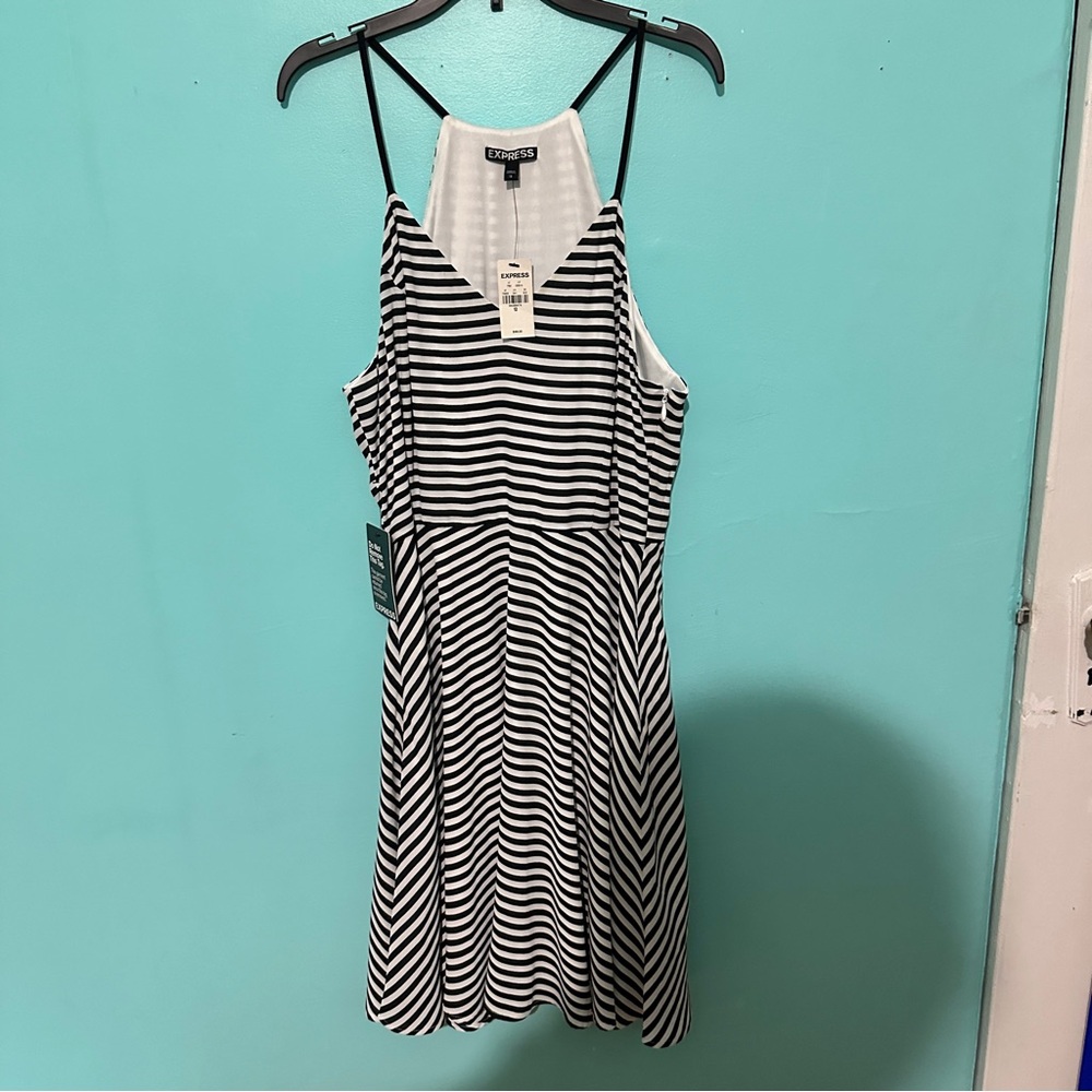 BNWT Express white and black dress